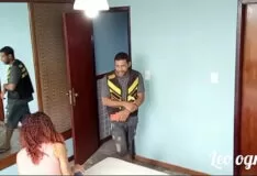 Delivery man got into the greedy married woman